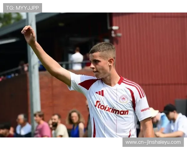 欧洲豪门激战升级新星崛起引爆转会市场与冠军悬念再度升温